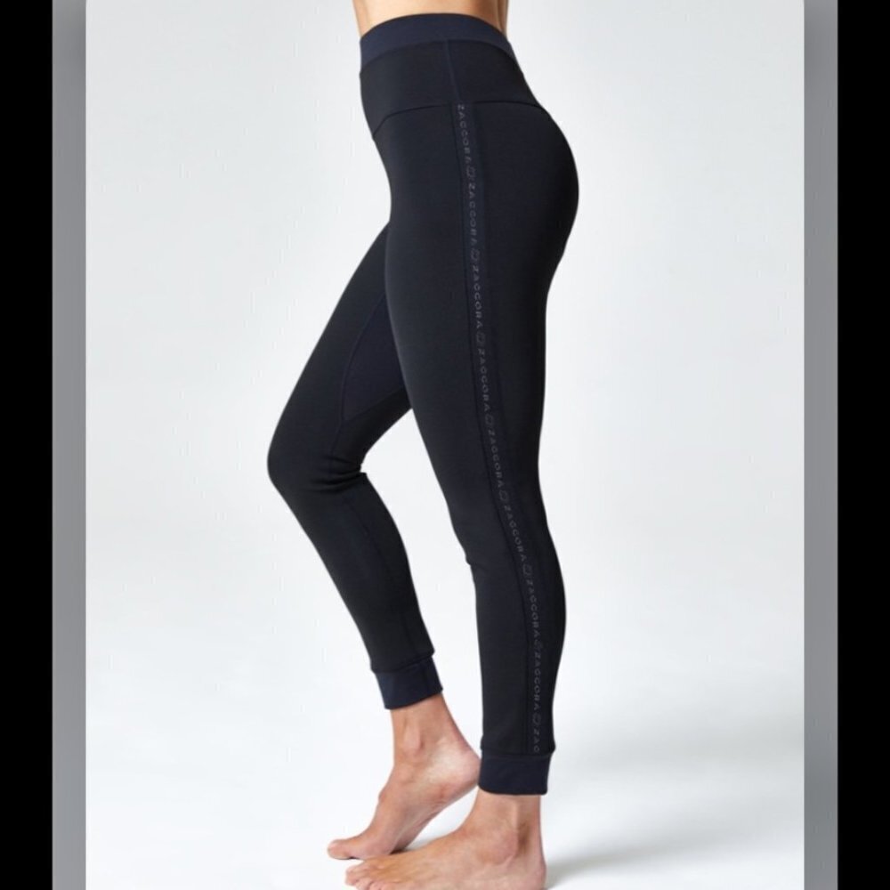 Zaggora Black Purple Glitter Logo Thermoluxe Hot Pants Gorp Workout